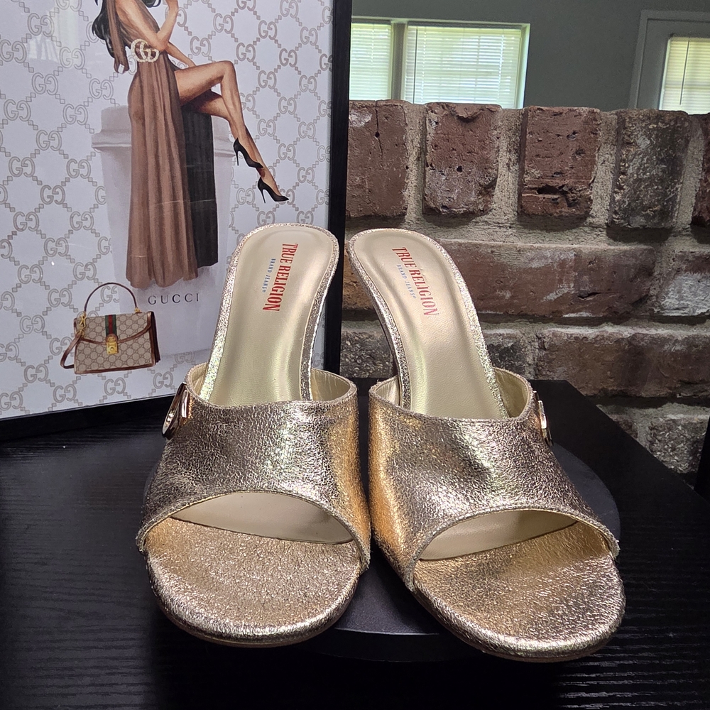 True Religion Gold Women's Heeled Sandals - Picture 3 of 7